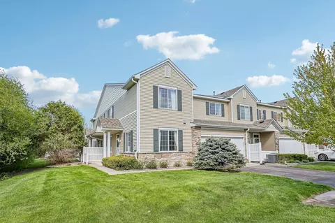 40 River Woods Dr W, Saint Paul Park, MN 55071