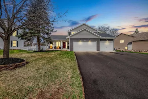 17079 Isleton Ave, Lakeville, MN 55044