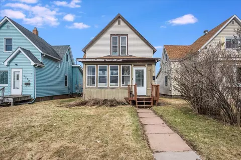 5517 Oakes Ave, Superior, WI 54880