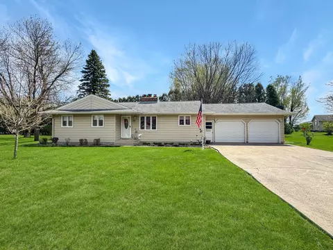 3207 Redwood Ave, Slayton, MN 56172