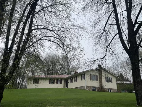 2114 Jannsen Ct, Menomonie, WI 54751