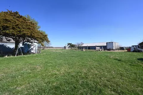 Exterior - 33758 171st Rd, Montgomery, MN 56069 photo 6 of 12