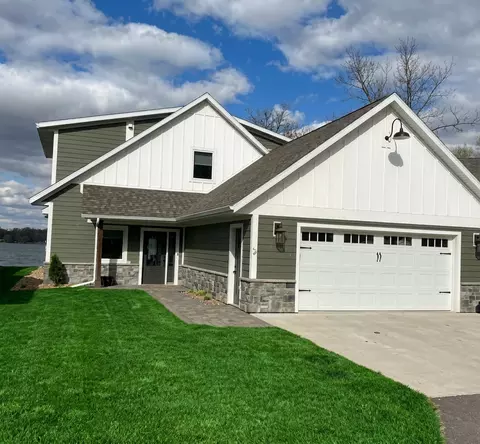 2405 S Le Homme Dieu Dr NE #3, Alexandria, MN 56308