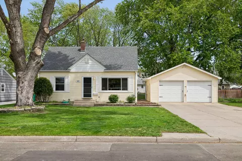 8115 1st Ave S, Bloomington, MN 55420