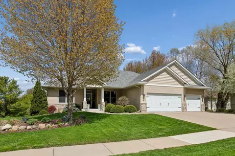 701 Carter Dr, Northfield, MN 55057
