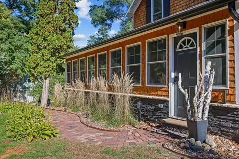 1120 Summit Ave, Mahtomedi, MN 55115
