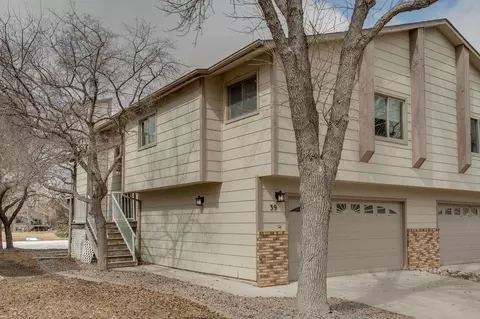 39 Fremont Dr S, Fargo, ND 58103