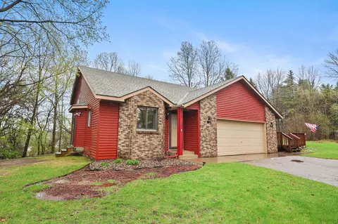 4 Michaels Ct, Sartell, MN 56377