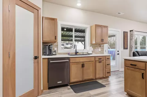 Kitchen - 20160 County Highway 6, Audubon, MN 56511 photo 5 of 7