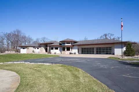 w10622 Wisconsin 35, Prescott, WI 54021