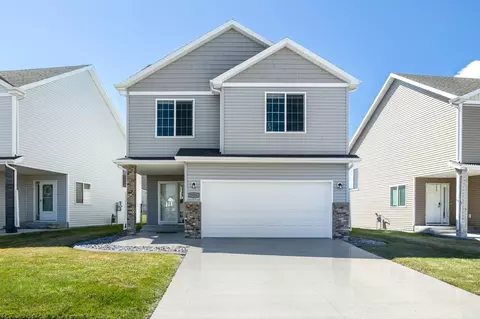 5926 56th Ave S, Fargo, ND 58104