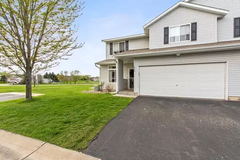 1930 Parkway Ave, Shakopee, MN 55379
