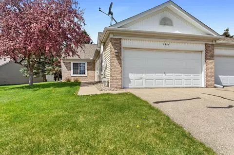 1864 Stone Meadow Blvd, Shakopee, MN 55379