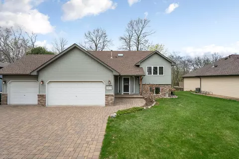 7209 Clear Rdg, Hugo, MN 55038