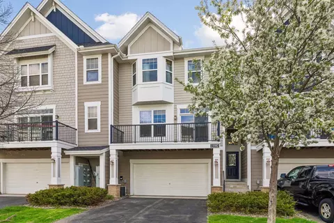 15592 Eagles Nest Way, Apple Valley, MN 55124