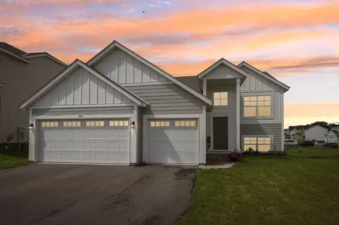 9195 25th St NE, Saint Michael, MN 55376