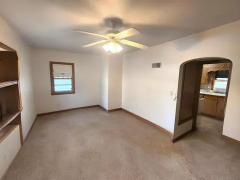 Living - 1111 2nd Ave SW, Austin, MN 55912 photo 3 of 4