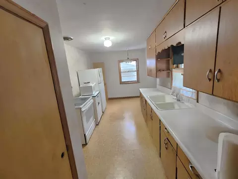 Kitchen - 1111 2nd Ave SW, Austin, MN 55912 photo 1 of 1