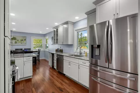 2183 Radatz Ave, Maplewood, MN 55109