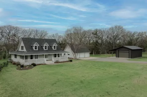34880 Linden Ave, Lindstrom, MN 55045