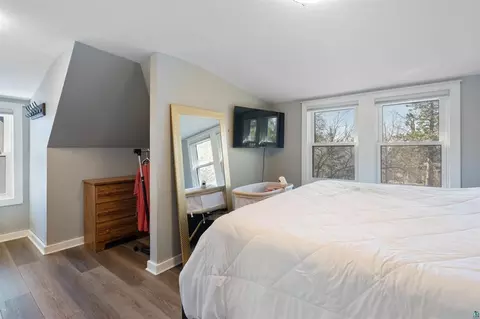 Bedroom - 505 Spear Ave, Duluth, MN 55803 photo 2 of 4