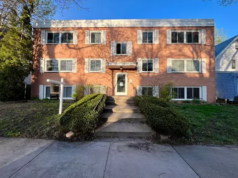 3237 15th Ave S #34, Minneapolis, MN 55407