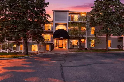 7675 142nd St W #114, Apple Valley, MN 55124