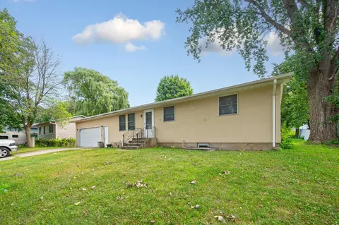Exterior - 303 12th Ave SE, Faribault, MN 55021 photo 1 of 7