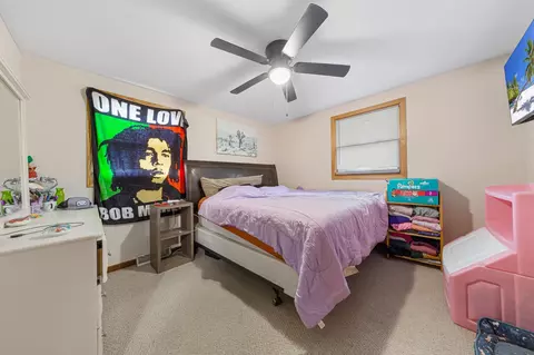 Bedroom - 303 12th Ave SE, Faribault, MN 55021 photo 5 of 6