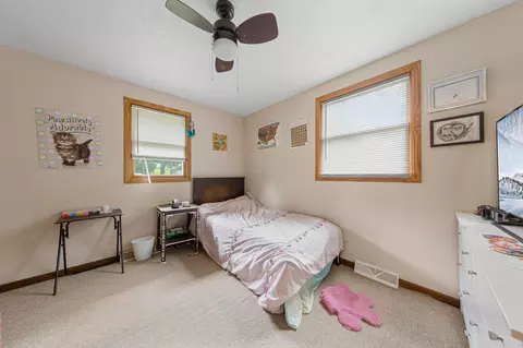 Bedroom - 303 12th Ave SE, Faribault, MN 55021 photo 3 of 6