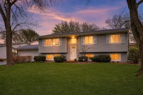 9893 Balmoral Ln, Eden Prairie, MN 55347