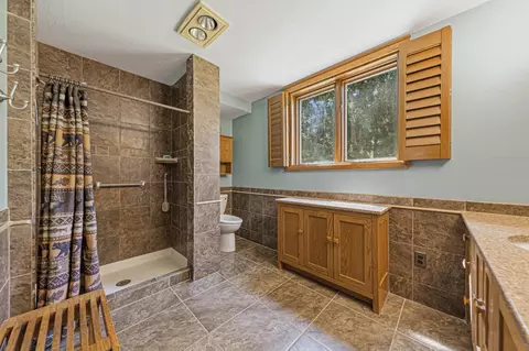 Bath - 2375 175th St E, Faribault, MN 55021 photo 4 of 4