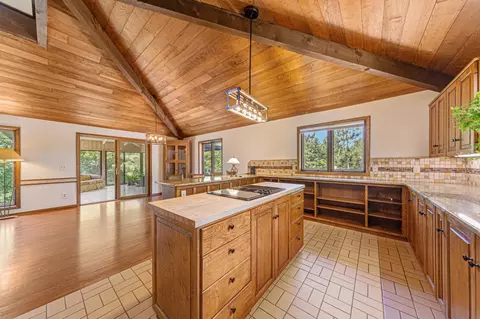 Kitchen - 2375 175th St E, Faribault, MN 55021 photo 5 of 8