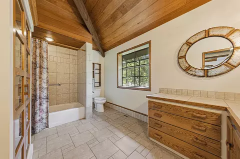 Bath - 2375 175th St E, Faribault, MN 55021 photo 2 of 4