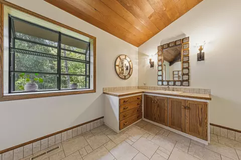 Bath - 2375 175th St E, Faribault, MN 55021 photo 1 of 4