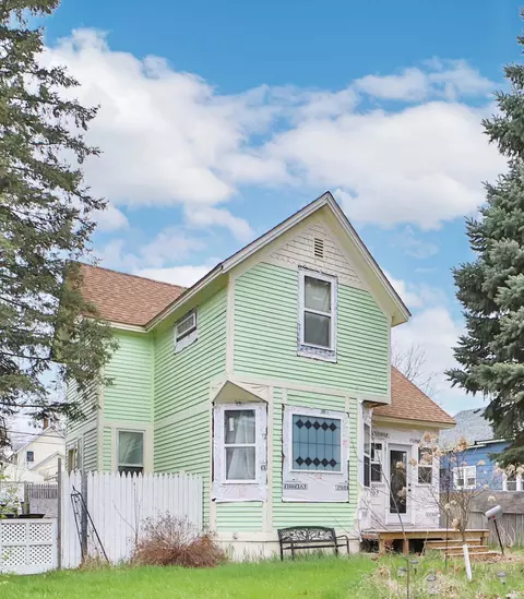 207 7th St NE, Staples, MN 56479