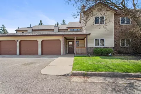 438 Etna St #103, Saint Paul, MN 55106