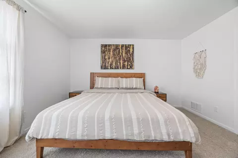 Bedroom - 7909 Lost River Rd, Horace, ND 58047 photo 1 of 6