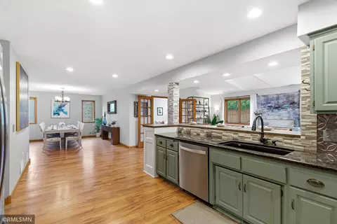 8758 Dallas Ln N, Maple Grove, MN 55369