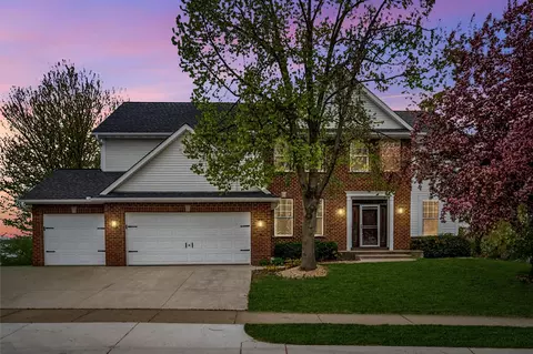 16555 77th Cir N, Maple Grove, MN 55311