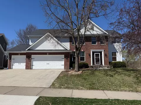 16555 77th Cir N, Maple Grove, MN 55311