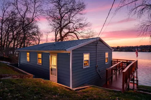 19013 Island View Dr, Mora, MN 55051
