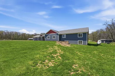 Exterior - 25265 Marsh Rd, Milaca, MN 56353 photo 7 of 9