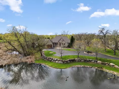 5841 190th St E, Prior Lake, MN 55372