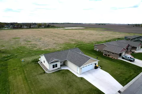 1401 W Fairview Ave, Olivia, MN 56277