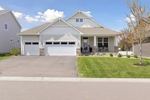10250 Arrowwood Path, Woodbury, MN 55129