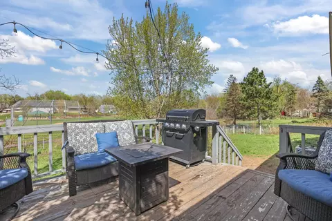 Exterior - 2693 5th St E, Maplewood, MN 55119 photo 3 of 6