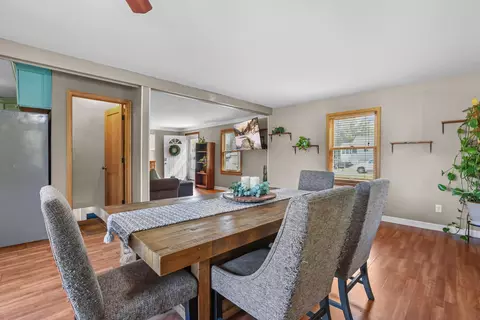 Dining - 2693 5th St E, Maplewood, MN 55119 photo 2 of 3