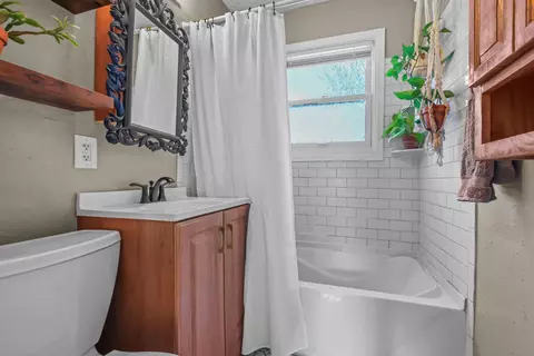 Bath - 2693 5th St E, Maplewood, MN 55119 photo 1 of 1