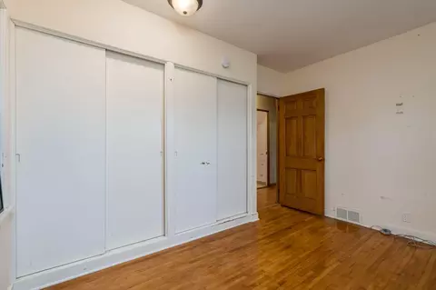 Bedroom - 815 Barron Rd, Faribault, MN 55021 photo 4 of 5